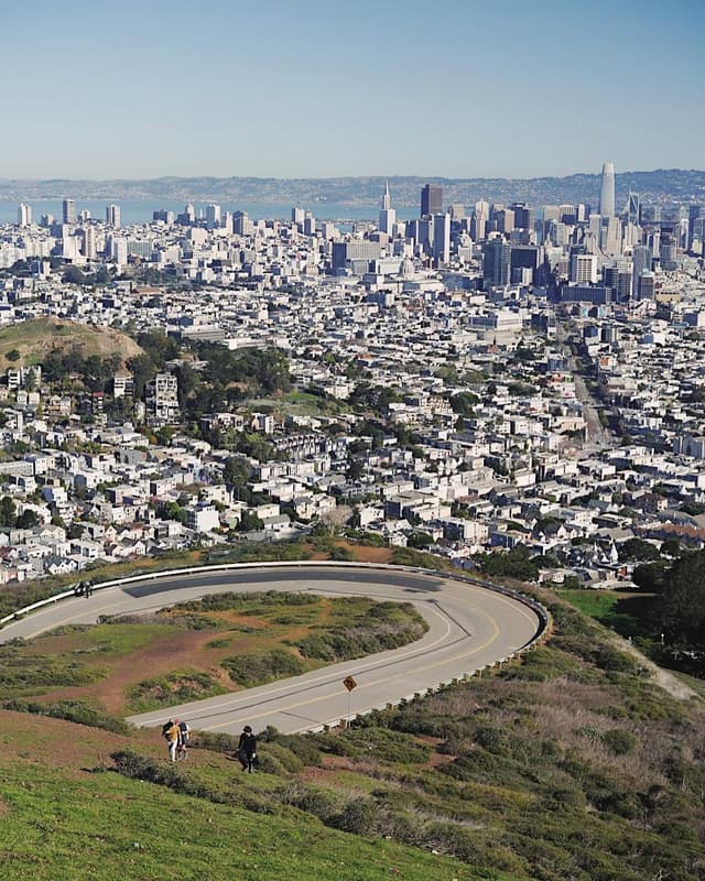 @sanfrancisco's Instagram post posted on date 3/25/2021 which generated 4102 likes and 33 comments