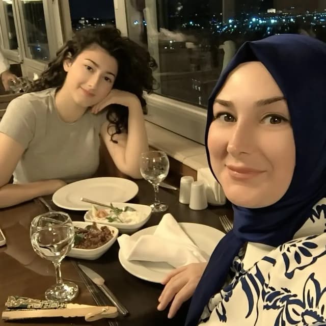 @selma_akinci_'s Instagram post posted on date 8/8/2026 which generated 1030 likes and 29 comments