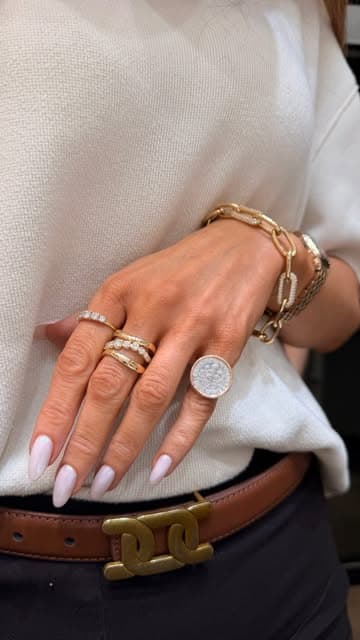 @shinedy_jewelry's Instagram post posted on date 6/27/2026 which generated 43 likes and 2 comments