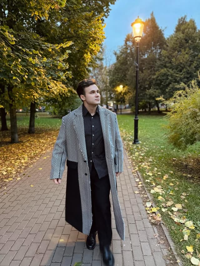 @sobolevv's Instagram post posted on date 10/22/2025 which generated 1064 likes and 7 comments