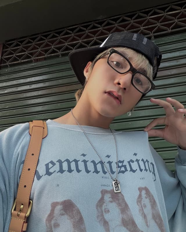 @sontungmtp's Instagram post posted on date 7/23/2026 which generated 297248 likes and 1303 comments