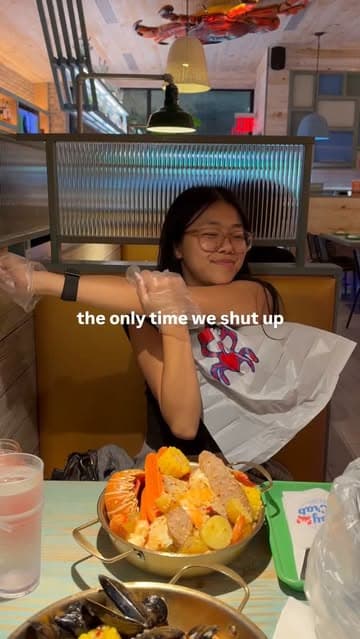 @tianavelezz's Instagram post posted on date 9/28/2026 which generated 110 likes and 7 comments
