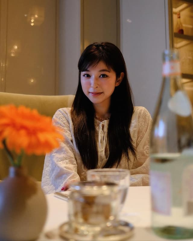 @tinakakayu's Instagram post posted on date 11/22/2025 which generated 1090 likes and 19 comments