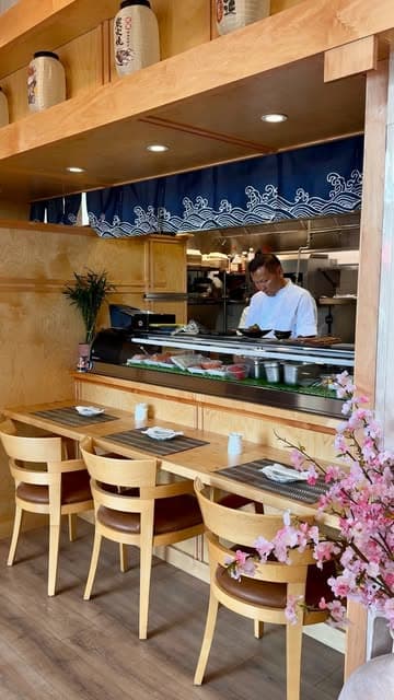 @travel.n.taste's Instagram post posted on date 7/30/2026 which generated 163 likes and 5 comments