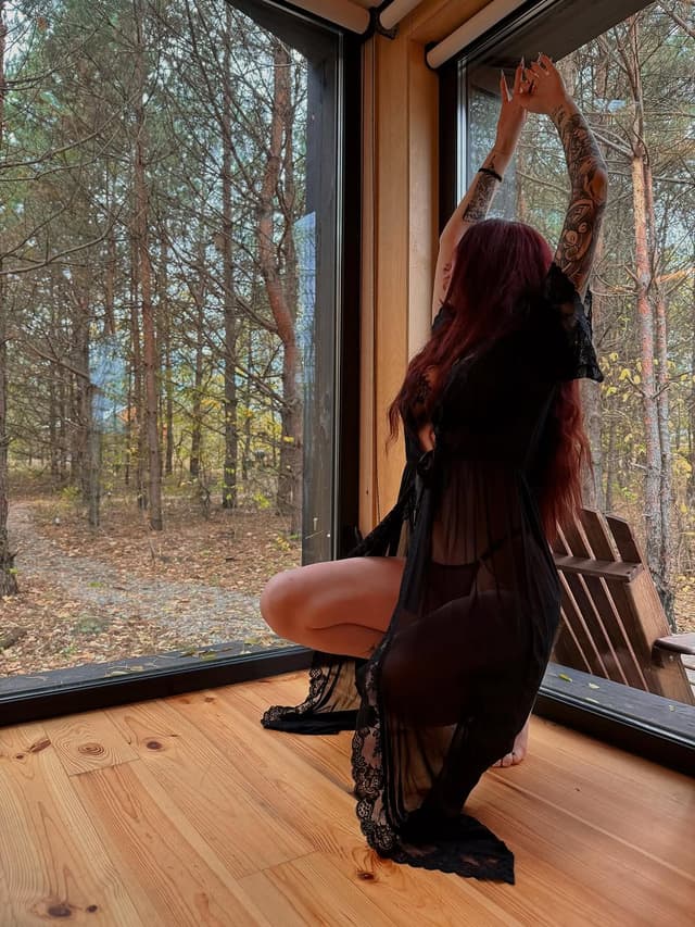 @vena_malum's Instagram post posted on date 10/26/2025 which generated 76 likes and 5 comments