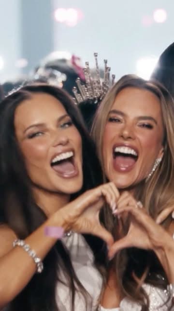 @victoriassecret's Instagram post posted on date 10/19/2026 which generated 381293 likes and 1082 comments