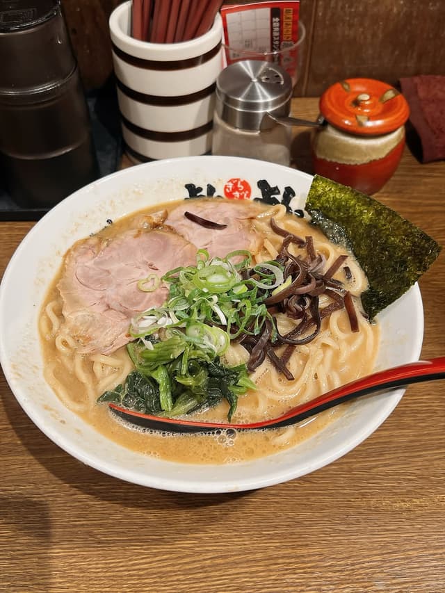 @yajimeshi's Instagram post posted on date 8/20/2026 which generated 475 likes and 0 comments
